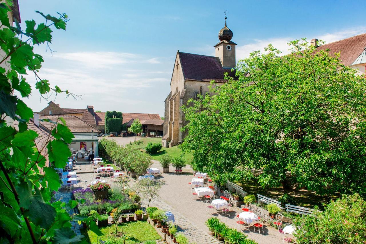 Готель Gut Oberstockstall Kirchberg am Wagram Екстер'єр фото